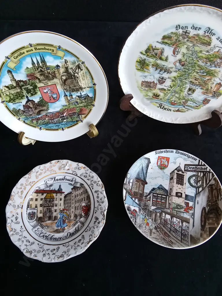 4 PIECES GERMAN DECORATIVE PLATES Image 1++