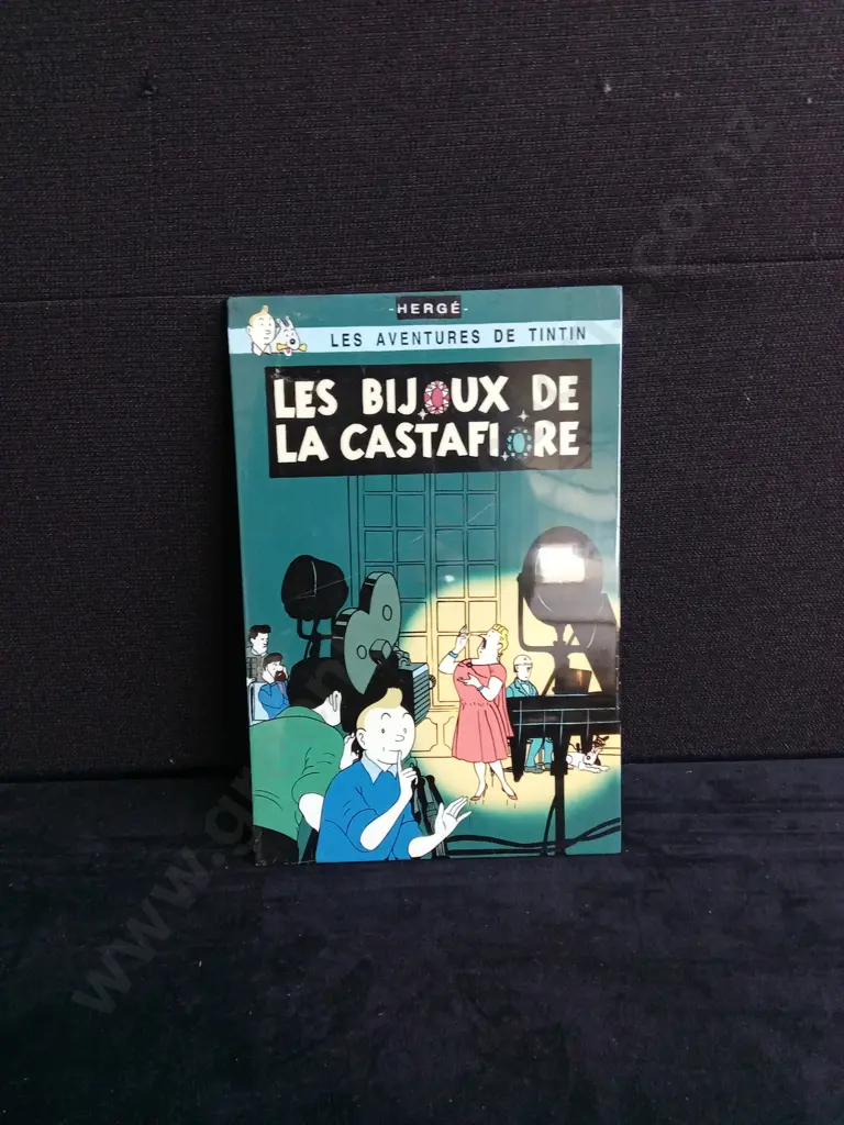 5 PIECES MISCELLANEOUS MIX OF ART PRINTS AND FRAME Image 1++