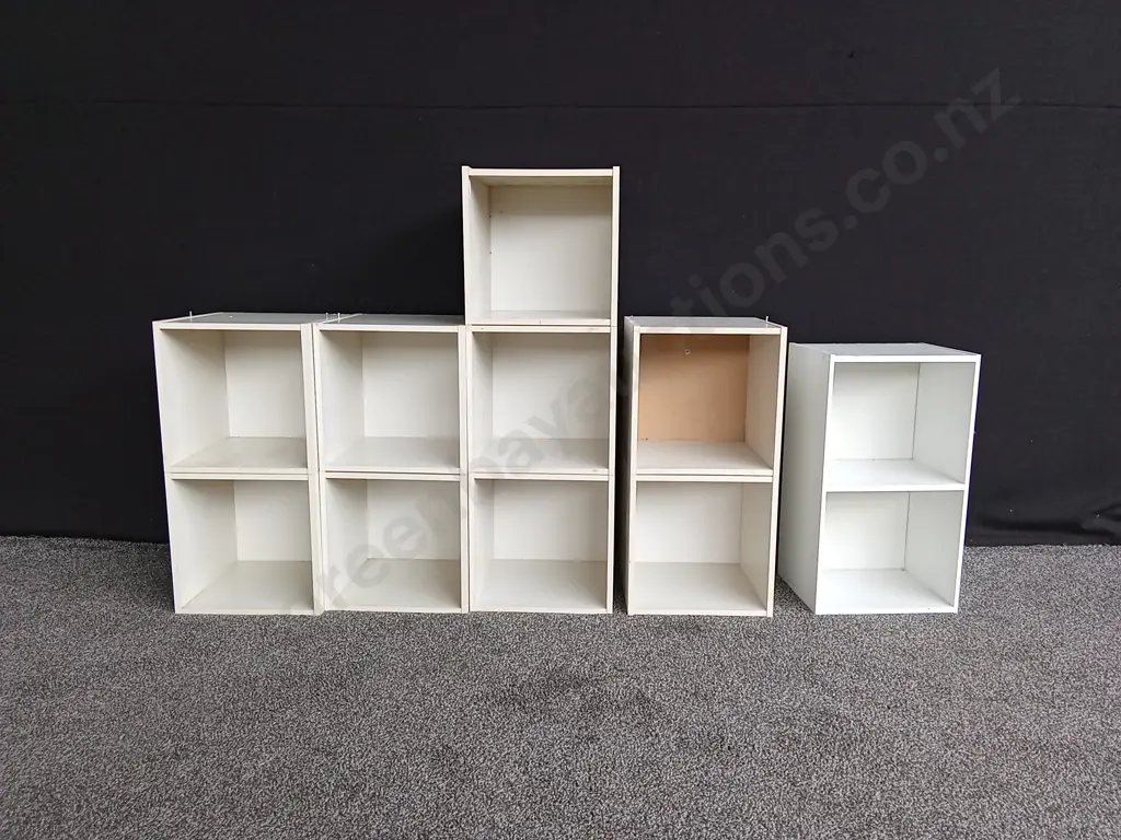 STACKABLE WHITE CUBES Image 1++