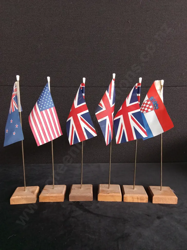 6 WORLD FLAGS Image 1++