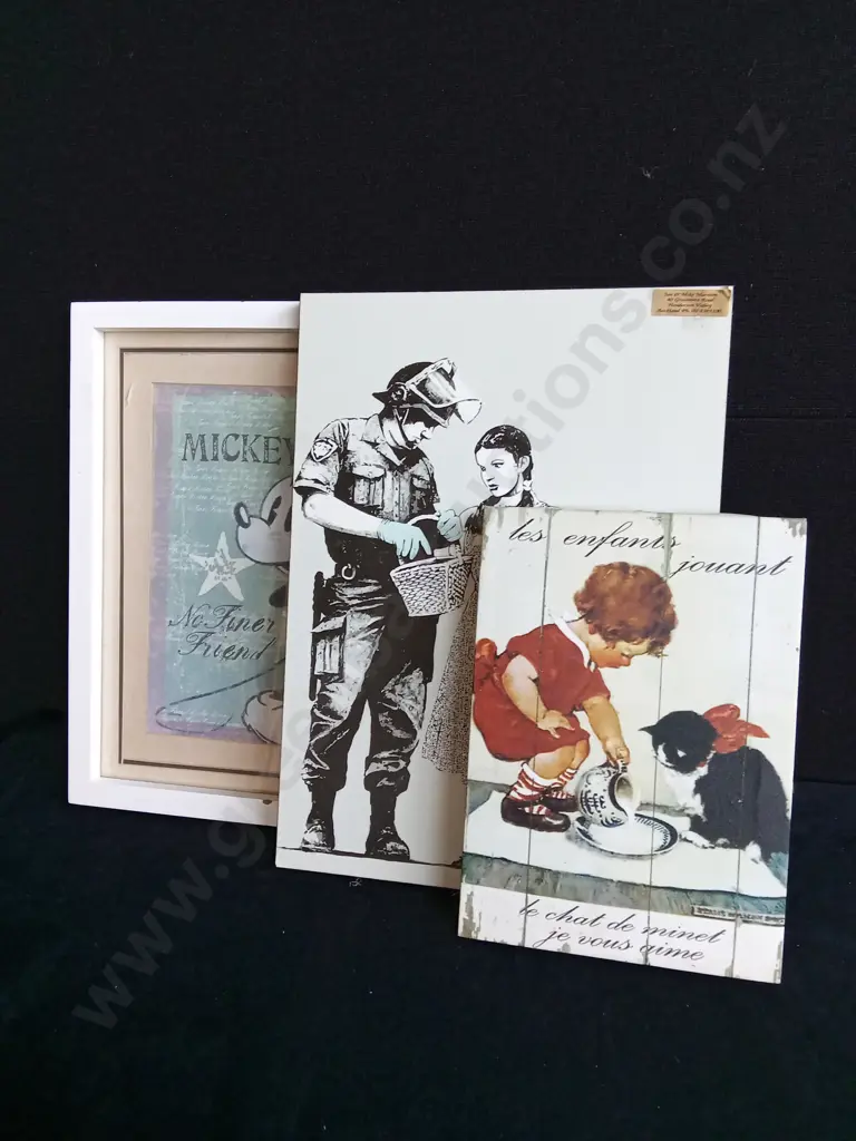 3 PIECES NOSTALGIC ART PRINTS Image 1++