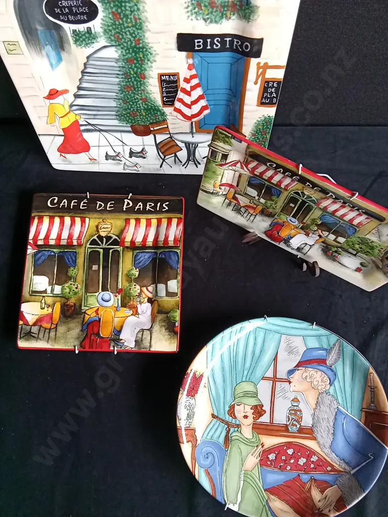 4 FRENCH STYLE DECORATIVE PLATES Image 1++