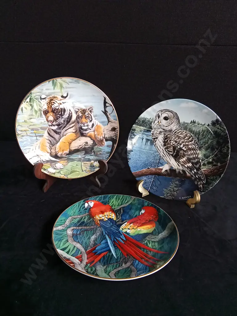 3 COLLECTOR DECORATIVE ANIMAL PLATES Image 1++