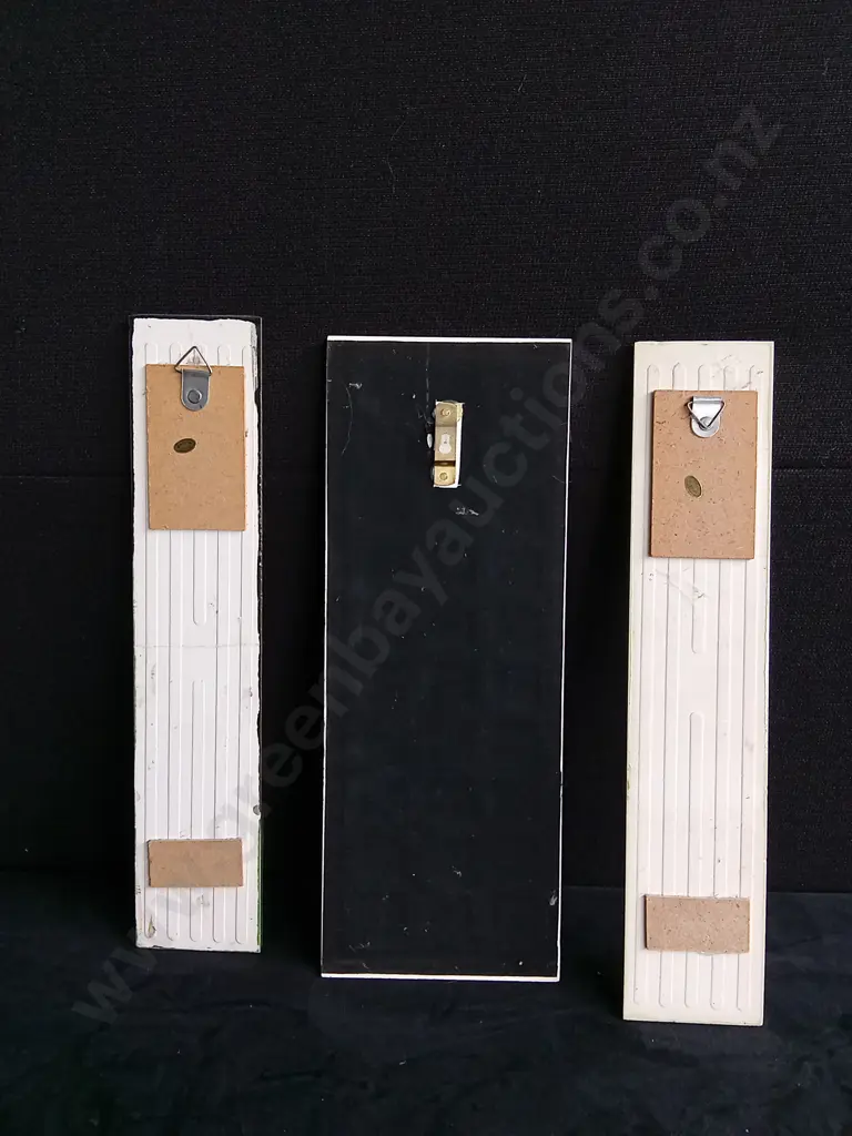 3 DECORATIVE CERAMIC WALL TILES Image 1++