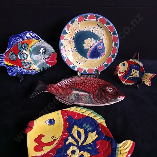 5 DECORATIVE FISH PLATES