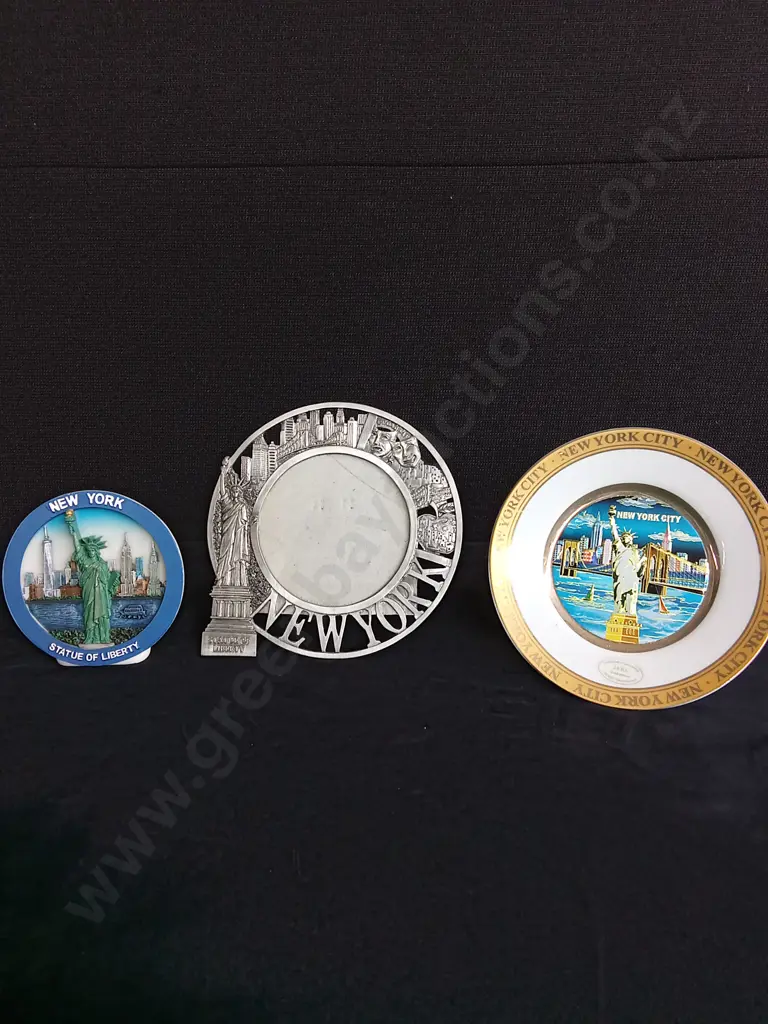 7 NEW YORK MEMORABILIA Image 1++