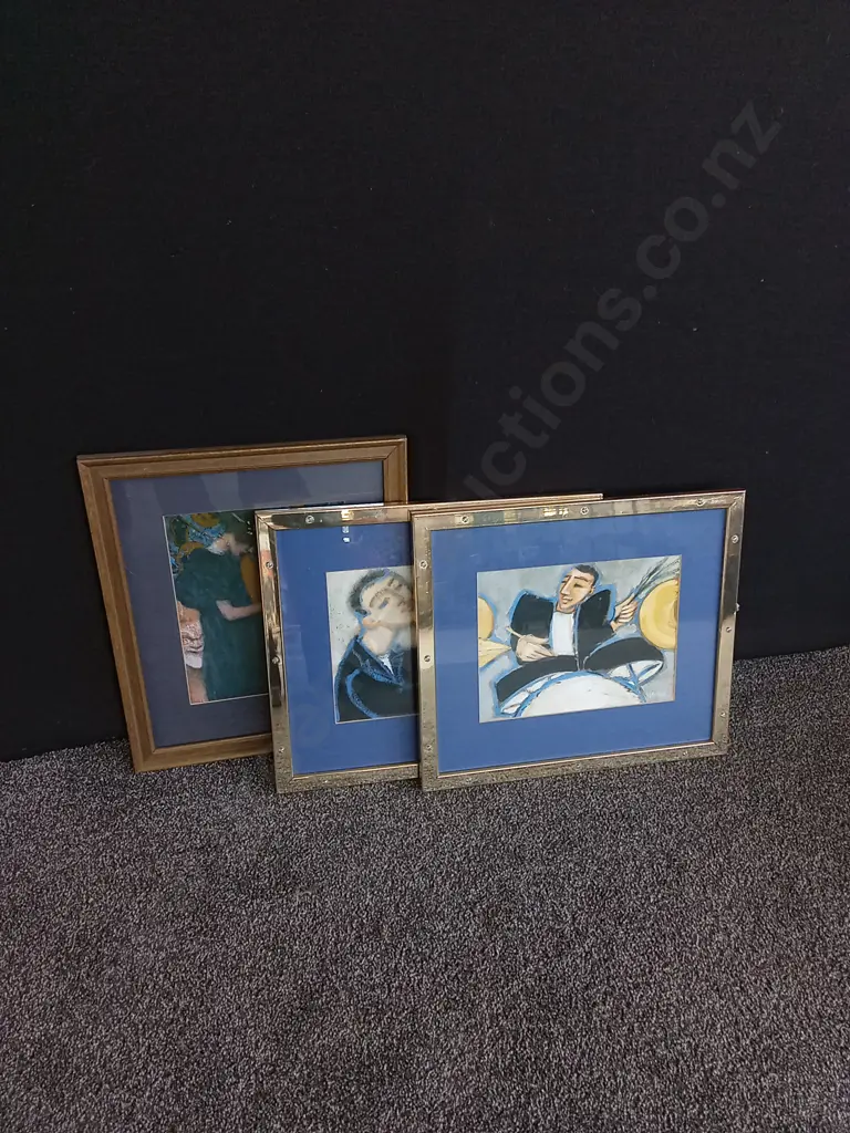 3 PIECES FRAMED ART PRINTS Image 1++