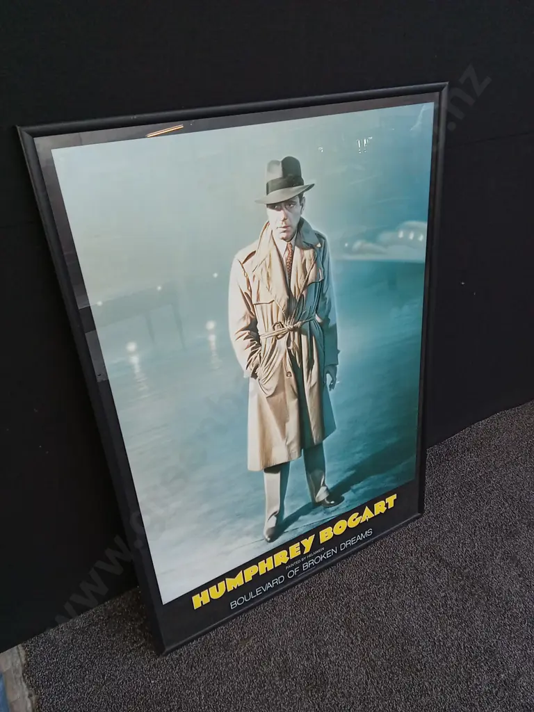 HUMPHREY BOGART FRAMED PRINT 1.22M H X 87CM W Image 1++