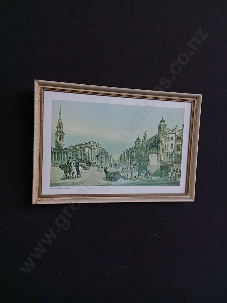 3 PIECES CITY LANDSCAPE FRAMED ART PRINTS Image 1++