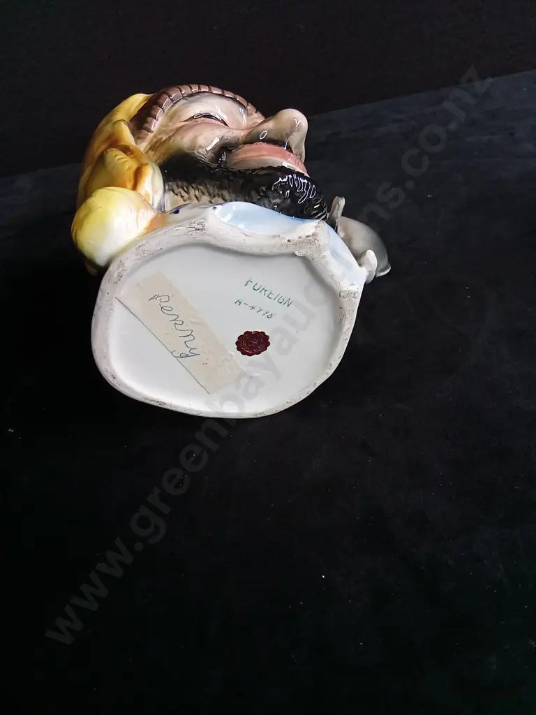 2 PIECES FISHERMAN TOBY JUG AND REX VALENCIA PORCELAIN FIGURINE Image 1++