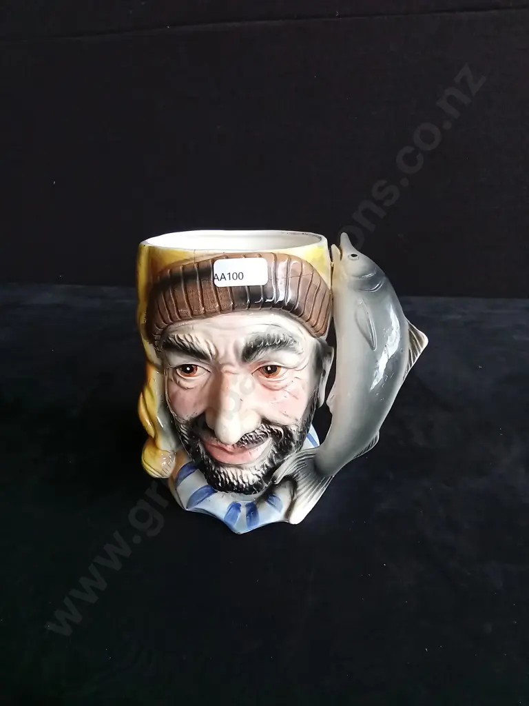 2 PIECES FISHERMAN TOBY JUG AND REX VALENCIA PORCELAIN FIGURINE Image 1++