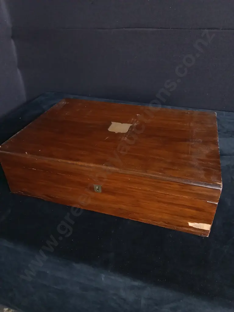 VINTAGE CANTEEN OF SILVERWARE Image 1++