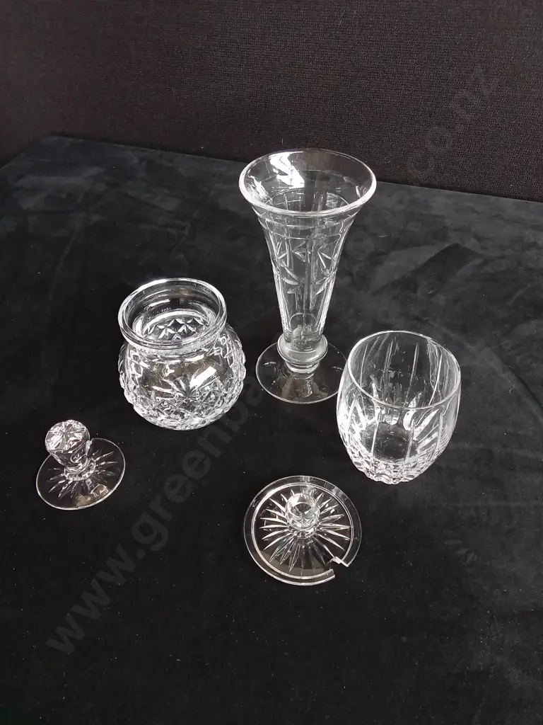 3 PIECES GLASSWARE Image 1++