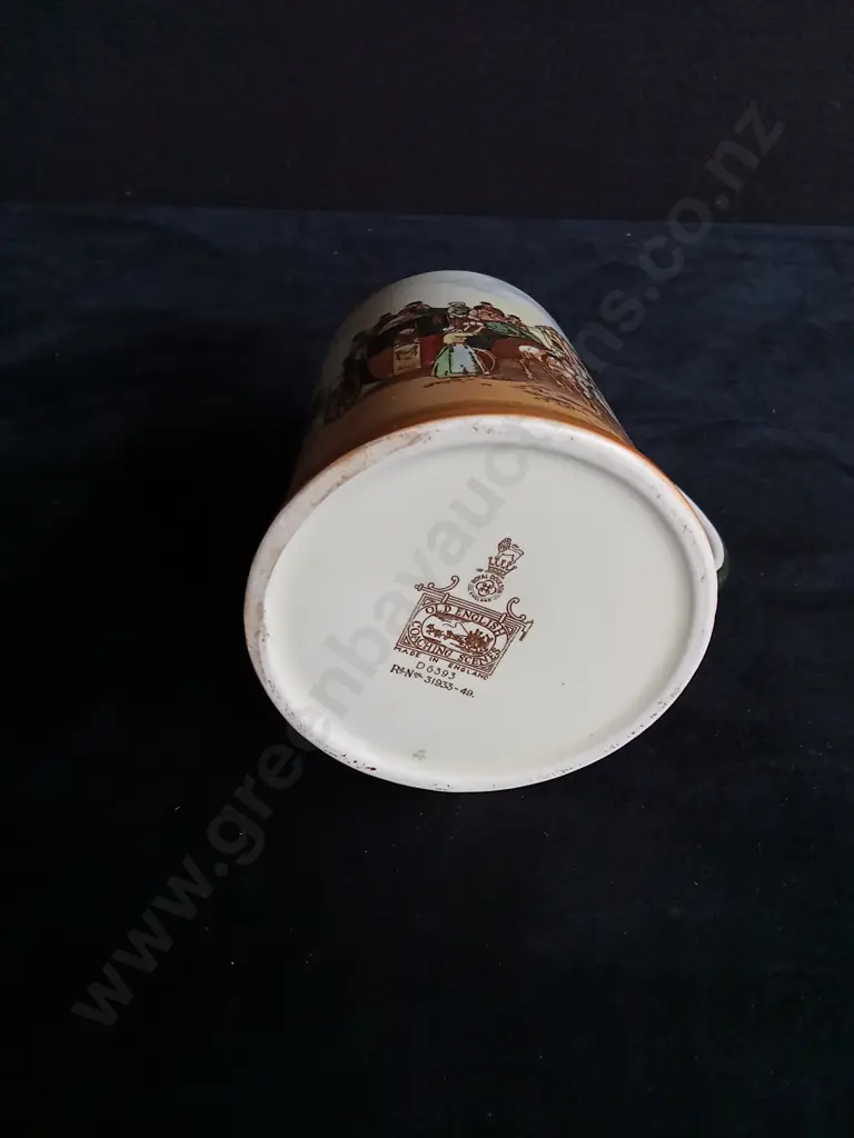 ROYAL DOULTON TRAY AND MUG Image 1++