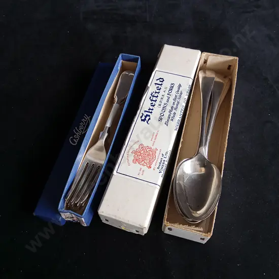 VINTAGE ASHBERRY DESSERT FORKS AND KING GEORGE V EPNS SPOONS, 12 TOTAL