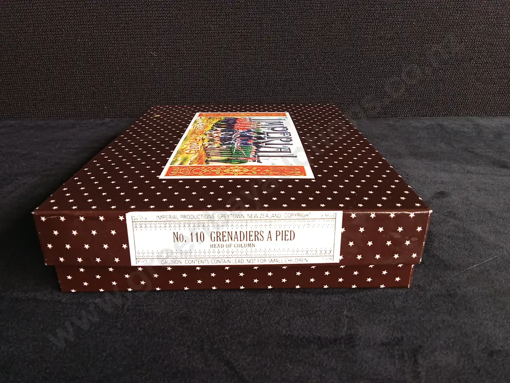 IMPERIAL PRODUCTIONS 1:32 SCALE SOLDIERS, NO.110 GRENADIERS A PIED HEAD OF COLUMN BOXED Image 1++