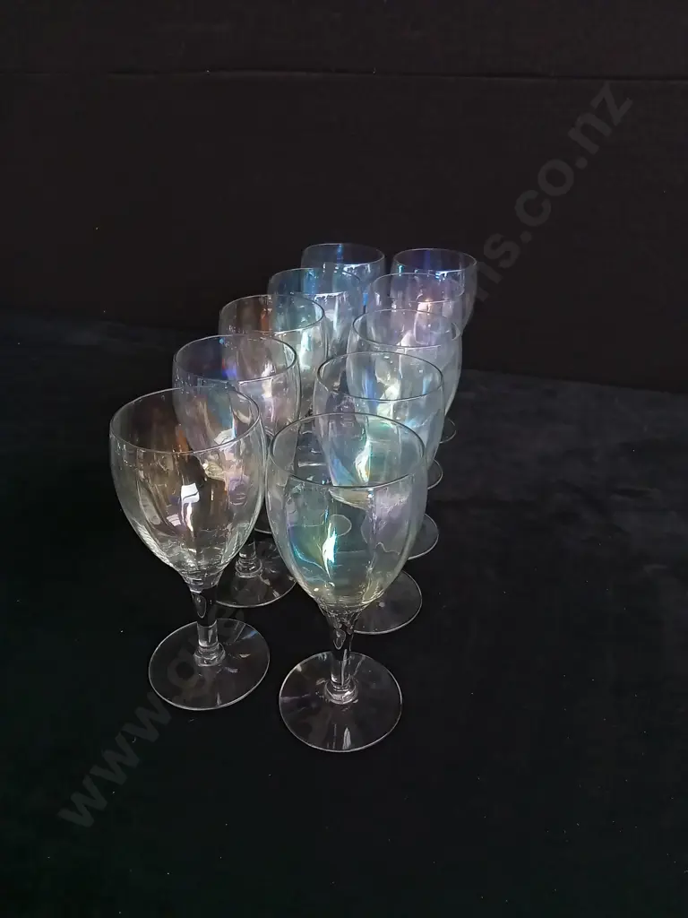 SET OF 10 VINTAGE IRIDESCENT WINE GLASSES Image 1++