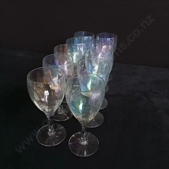 SET OF 10 VINTAGE IRIDESCENT WINE GLASSES