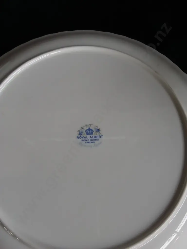 ROYAL ALBERT MEMORY LANE BONE CHINA TEA SET 53 PIECES Image 1++