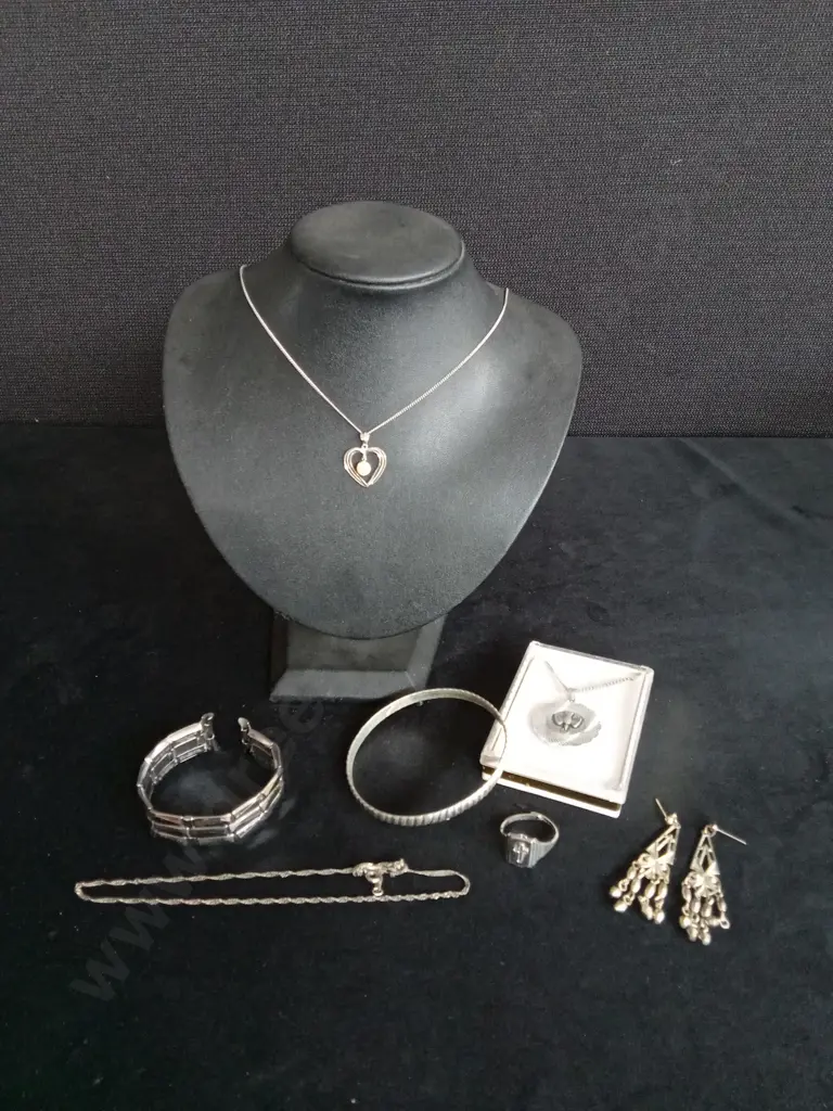 STIRLING SILVER CULT PEARL NECKLACE AND OTHER JEWELLERY Image 1++