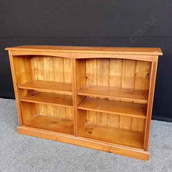 WOODEN SHELF 1M H X 1.5M W
