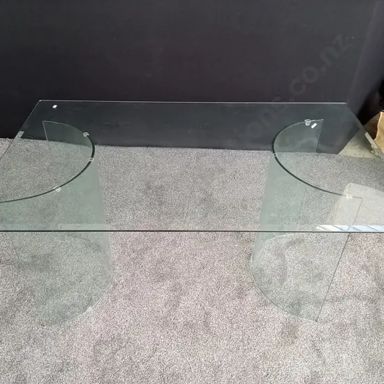 GLASS TABLE WITH 2 LEGS