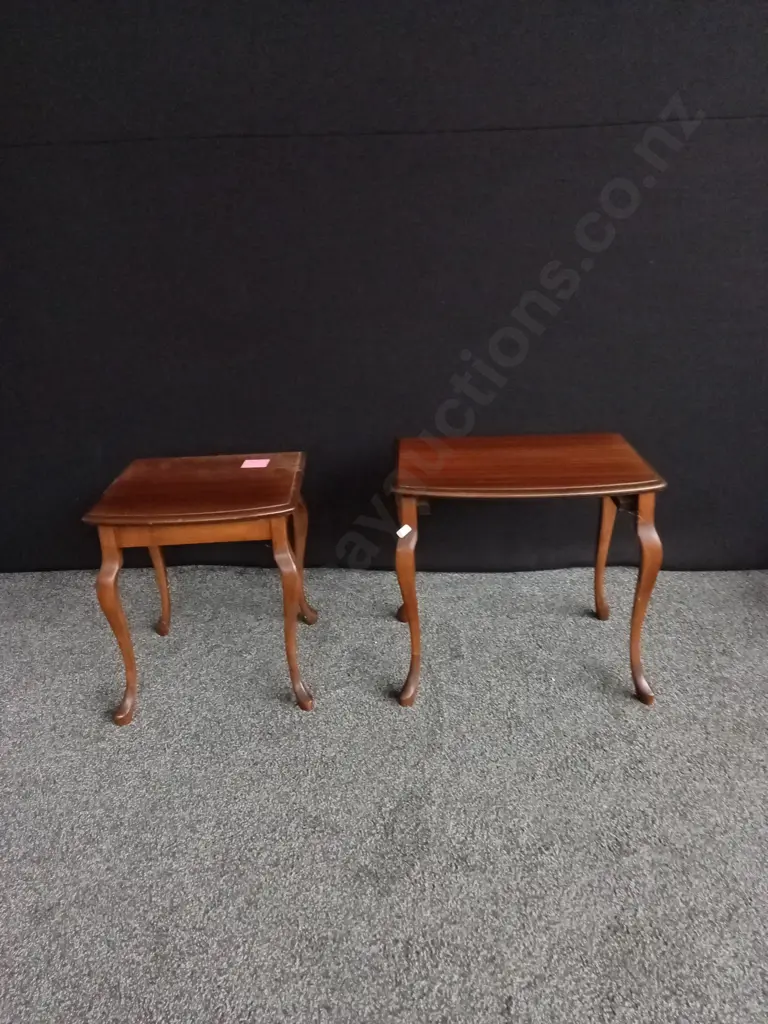 VINTAGE SET OF NESTING TABLES TALLEST H 44CM X 49CM W Image 1++