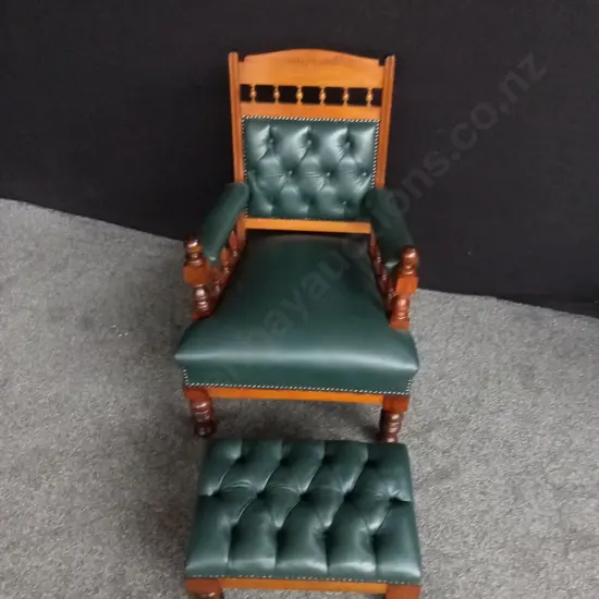VICTORIAN STYLE LIBRARY CHAIR AND OTTOMAN SET DARK GREEN LEATHER