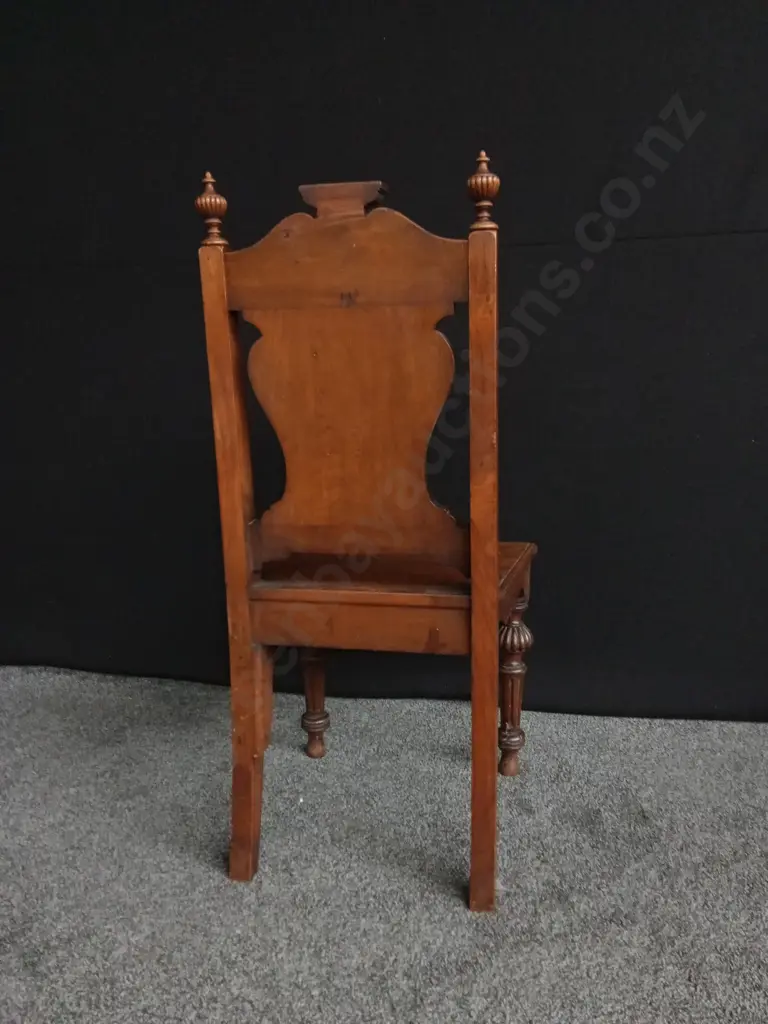 WOODEN VICTORIAN STYLE HALL CHAIR Image 1++