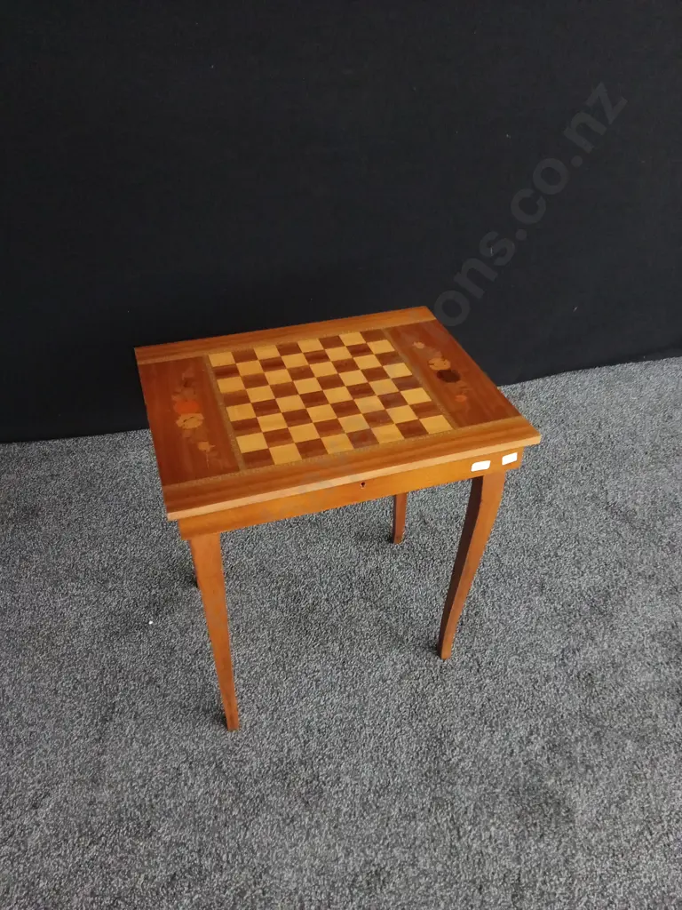 VINTAGE ITALIAN INLAY GAME TABLE H 50CM X 45CM W Image 1++