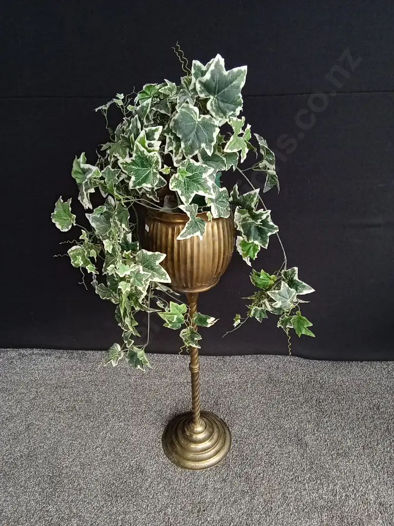 BRASS JARDINIERE STAND AND FAUX PLANT H 87CM Image 1++