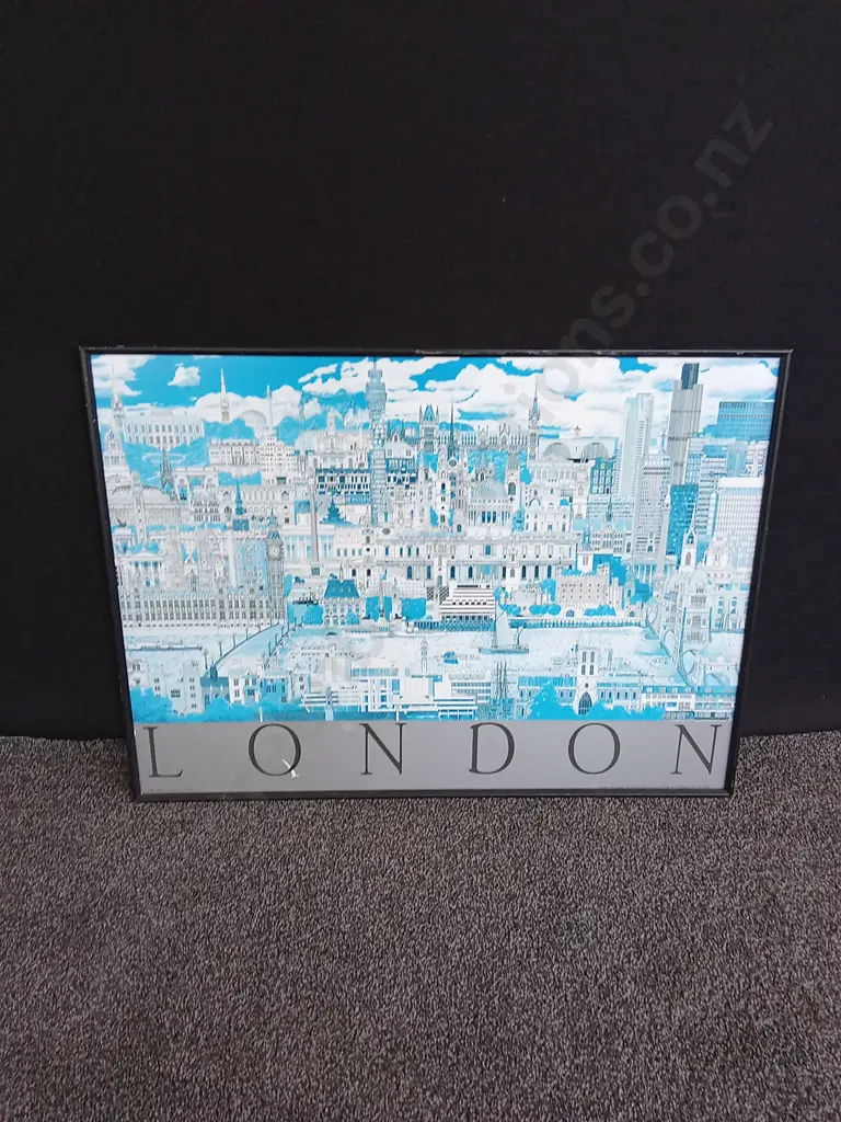 5 PIECES LONDON ART/MEMORABILIA Image 1++
