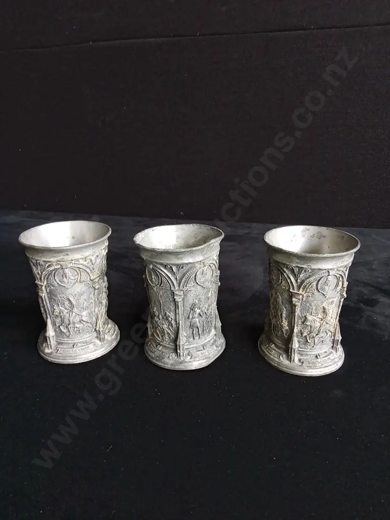 6 PIECES MIX OF HOME DECOR Image 1++