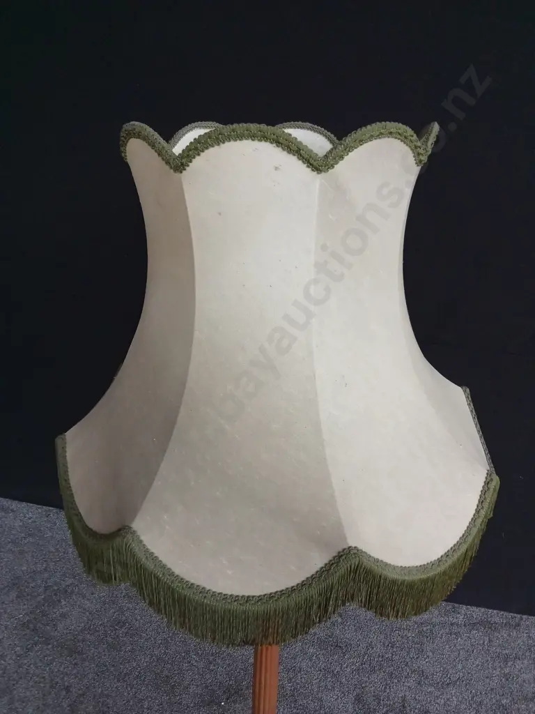 VINTAGE FLOOR LAMP WITH TASSELED LAMP SHADE H 1.8M Image 1++