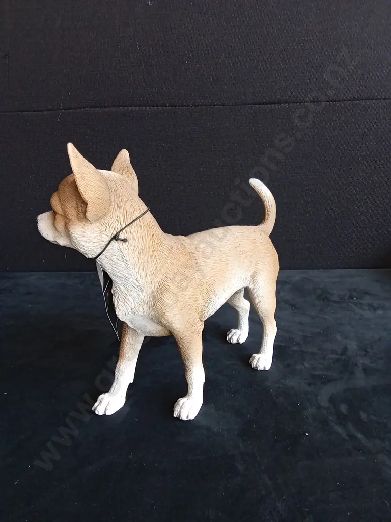 TAKASHO FIGURINE CHIHUAHUA H 22CM BRAND NEW Image 1++