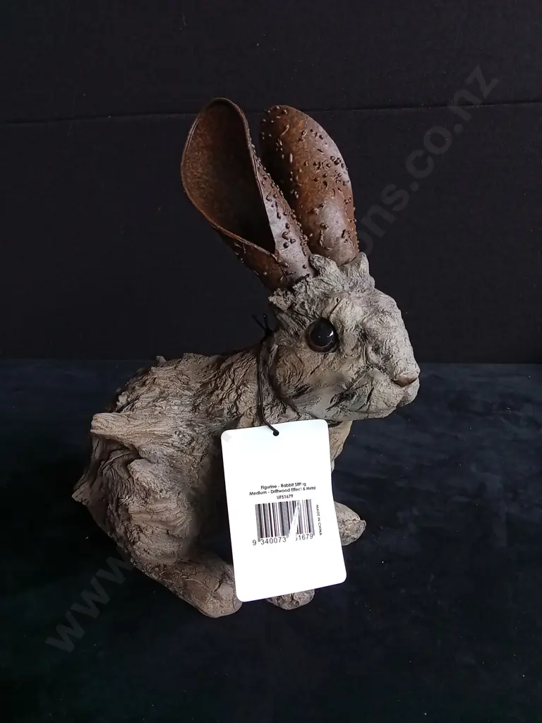TAKASHO FIGURINE RABBIT H 27CM BRAND NEW Image 1++