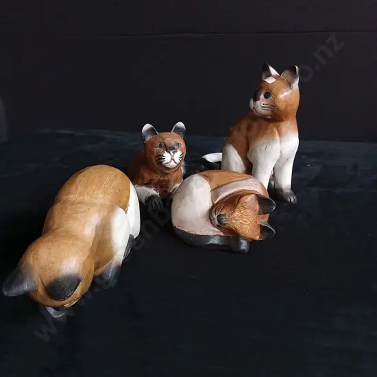 4 PIECES ABACUS IMPORTS HAND CARVED WOODEN CAT FIGURINES TALLEST H 24CM