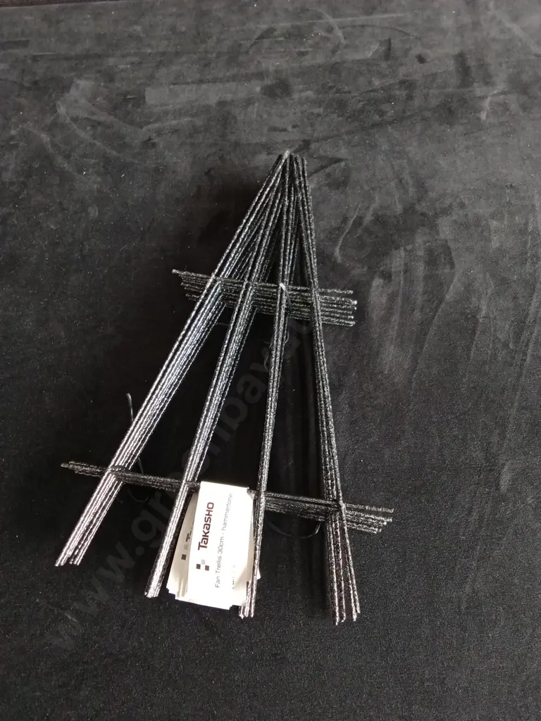 10 PIECES TAKASHO 30CM PLANT TRELLIS BRAND NEW Image 1++