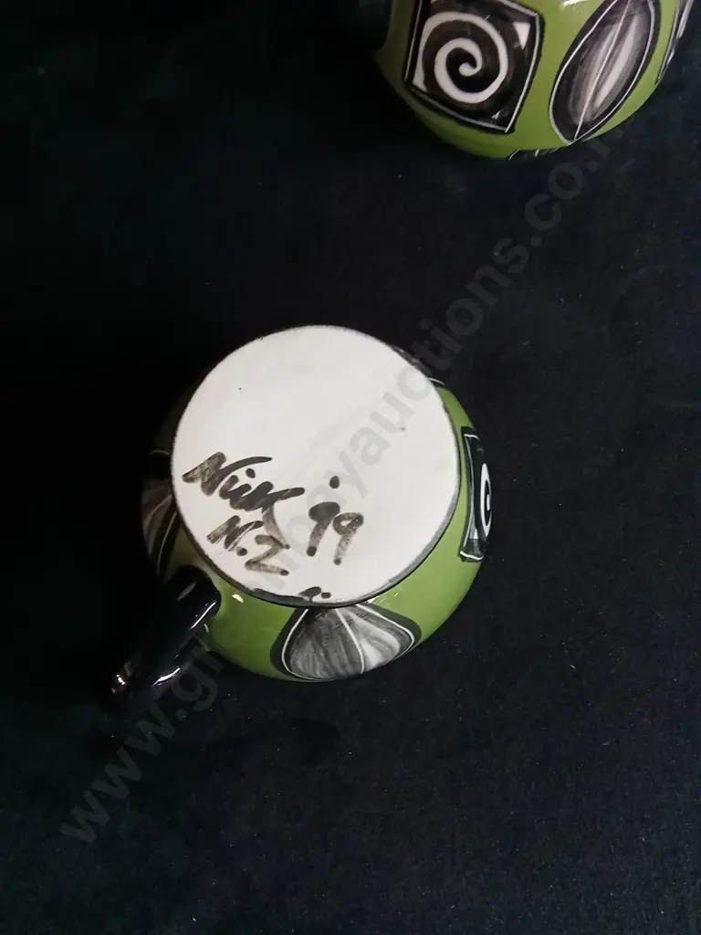 NZ MADE TEA POT AND TEA CUP SET Image 1++