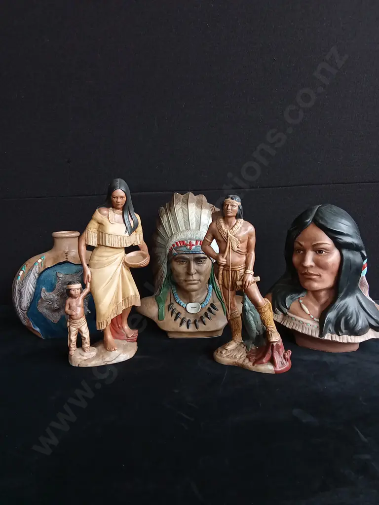 5 PIECES NATIVE INDIAN CERAMIC SCULPTURES Image 1++