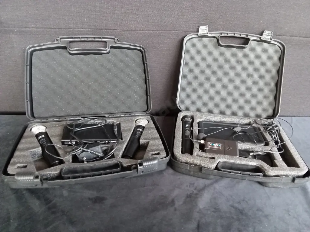 VONYX DUAL WIRELESS MICROPHONES IN CASE & VONYX WIRELESS HEADSET & MICROPHONE IN CASE Image 1++
