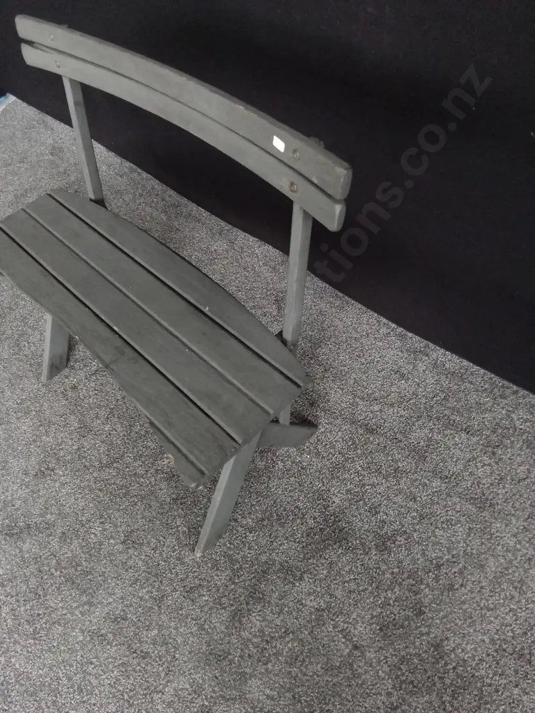 WOODEN GARDEN BENCH H 78CM X 85 CM Image 1++