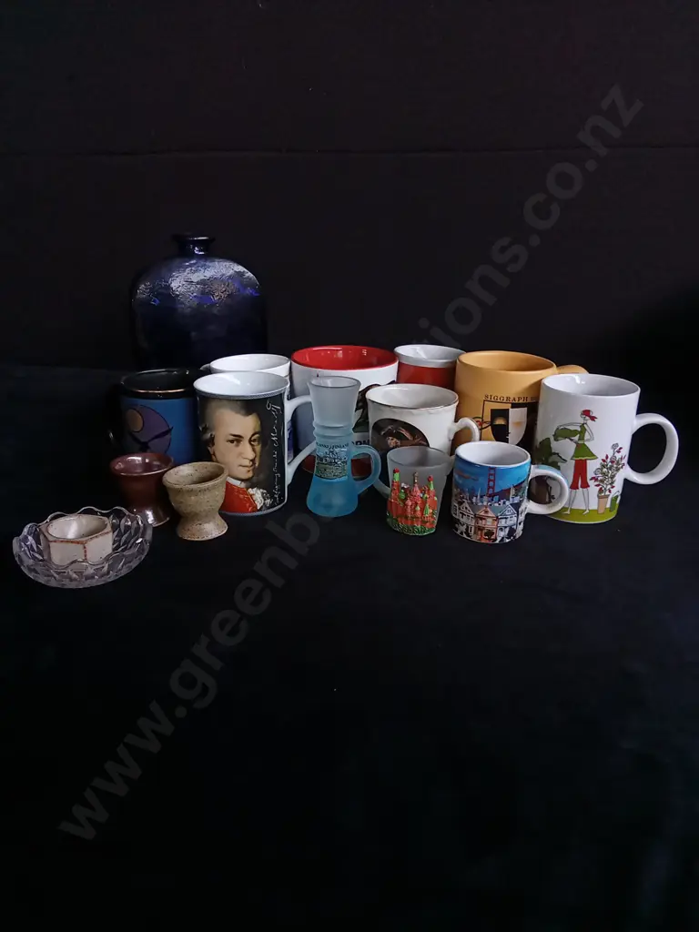 16 PIECES MIX OF MUGS AND GLASSWARE Image 1++