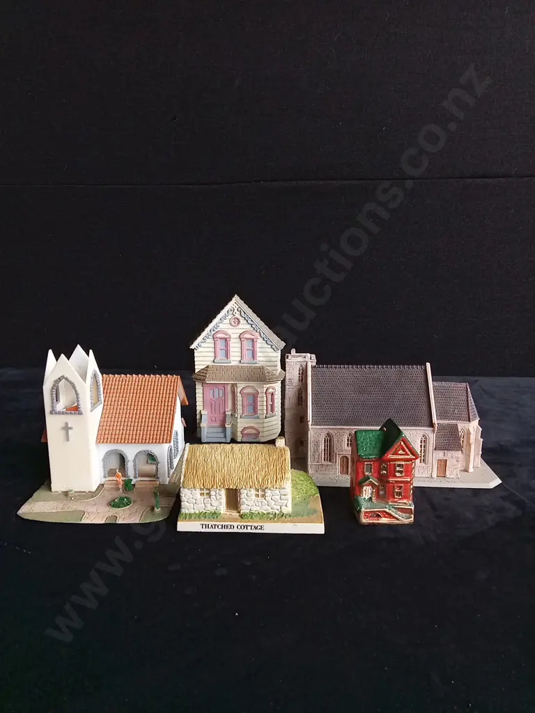 7 PIECE HOME DECOR MIX Image 1++