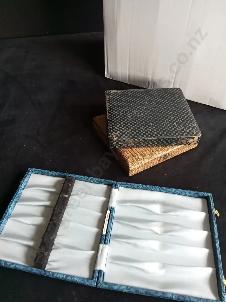 MIX OF VINTAGE EMPTY BOXES Image 1++