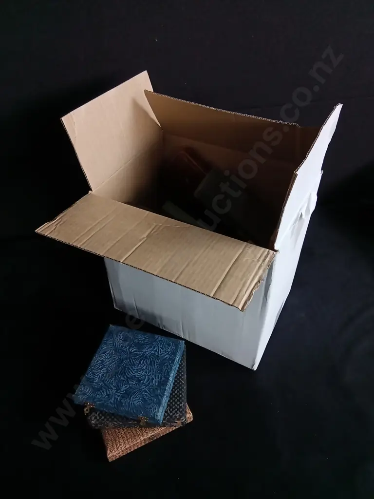 MIX OF VINTAGE EMPTY BOXES Image 1++