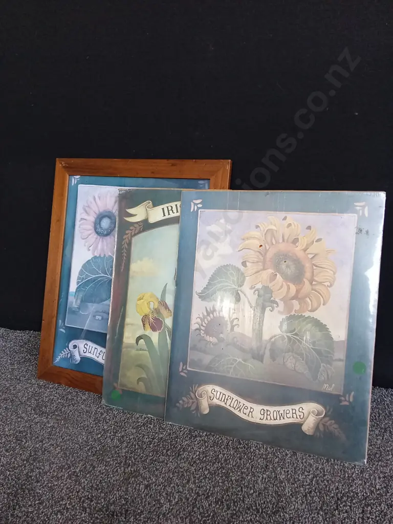 3 PIECES FLOWER ART WORKS Image 1++