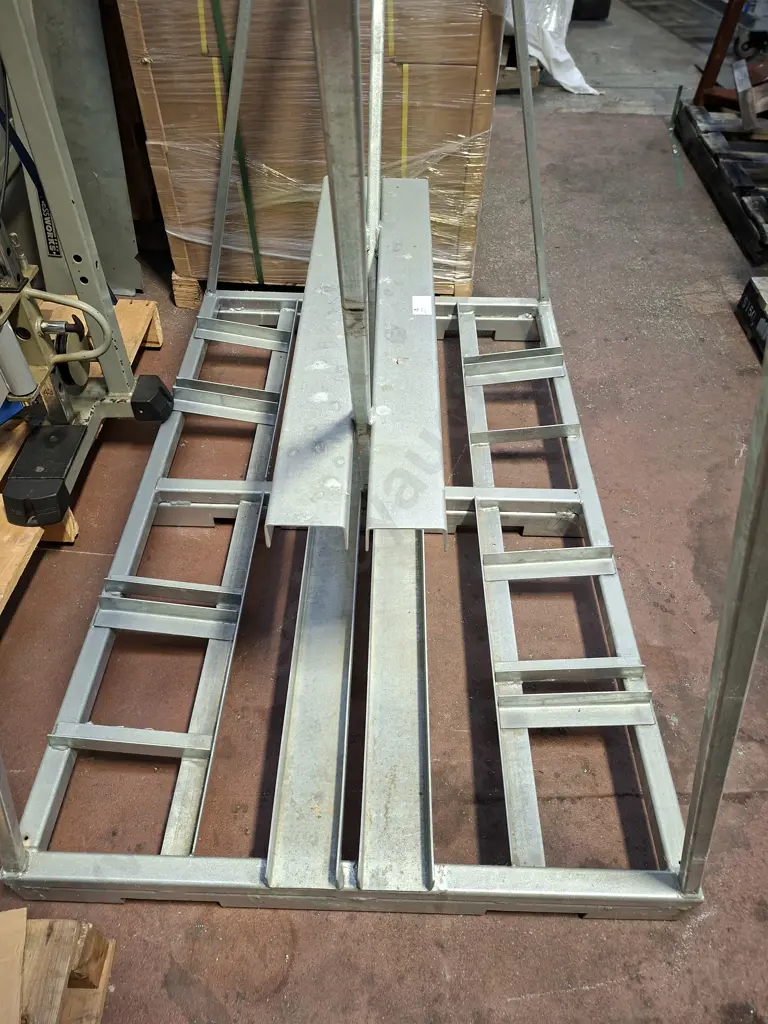 GALVANISED MATERIAL STAND 1.56M WIDE X 1M X 1.95M HIGH Image 1++