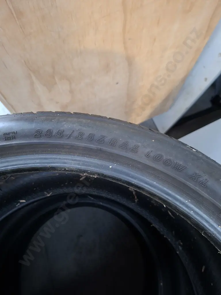 3 X ZETA AZURA 285 X 35 X 22 TYRES USED Image 1++