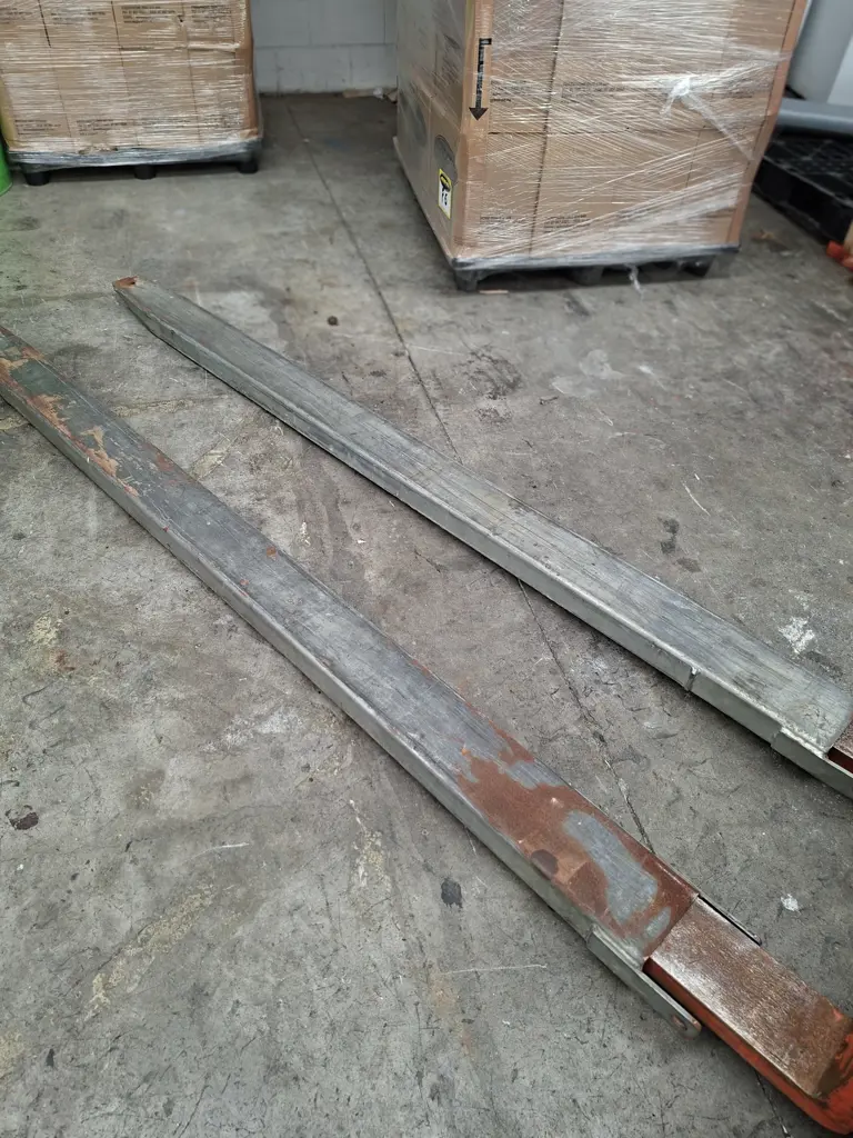 2.4M LONG FORKLIFT EXTENSIONS GALVANISED WITH PINS Image 1++
